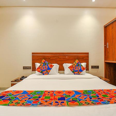 Fabhotel Gaurav Galaxy Pune Bagian luar foto