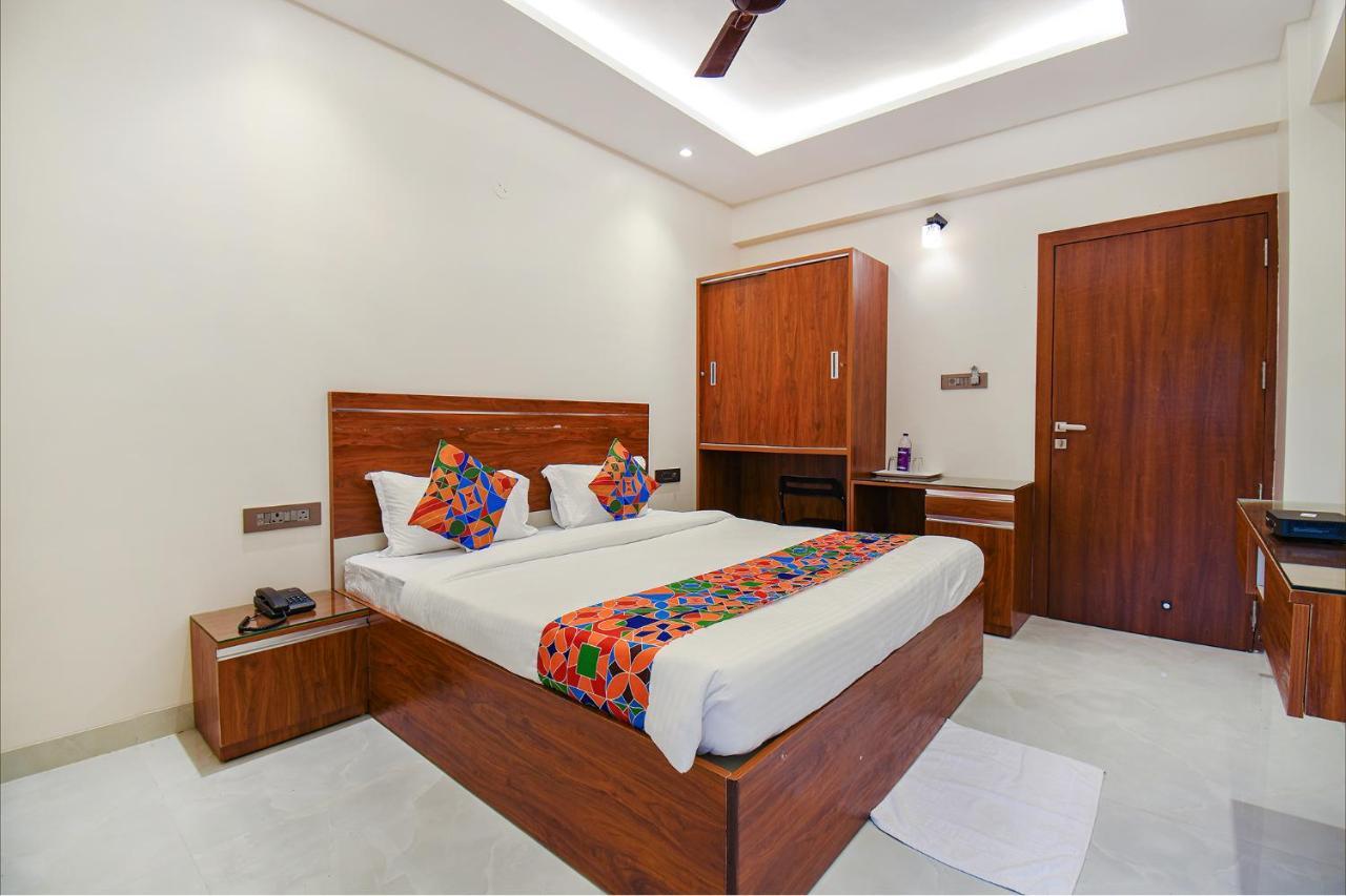 Fabhotel Gaurav Galaxy Pune Bagian luar foto